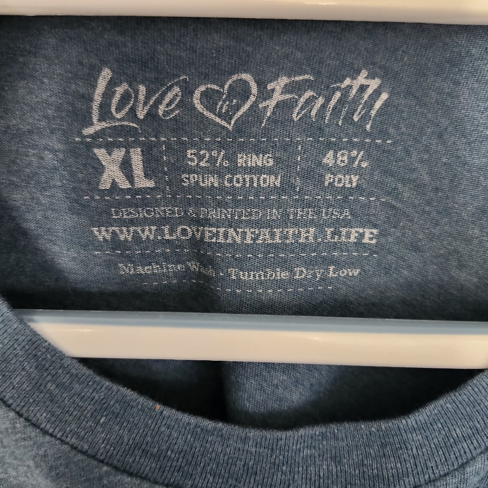 Love and Faith Blue Tshirt "Be The Light" Matthew 5:14 - Picture 3 of 3